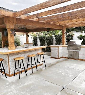 Beautiful outdoor kitchen cleaning