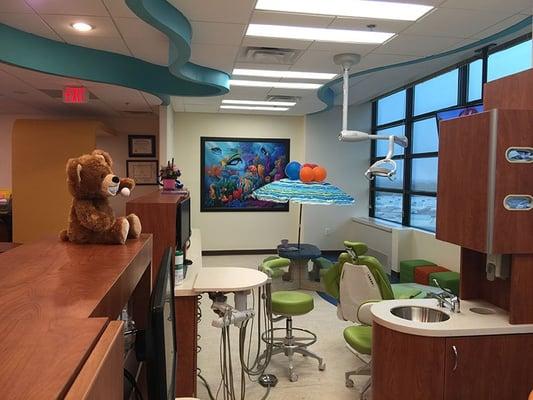 SmileLand Pediatric Dentist | Dr. Reza Beheshti | Dentistry for infants, children and teens