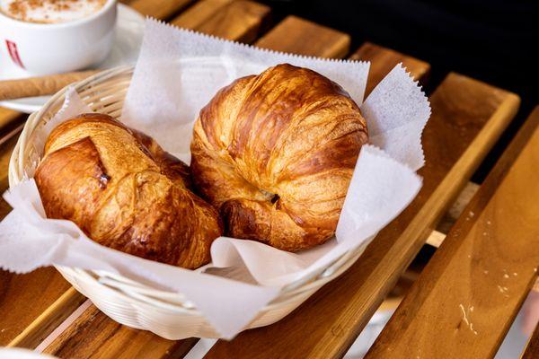 French Viennoiseries, croissant, paint au chocolat, chocolatine, Le Petit Parisien, French Bakery.