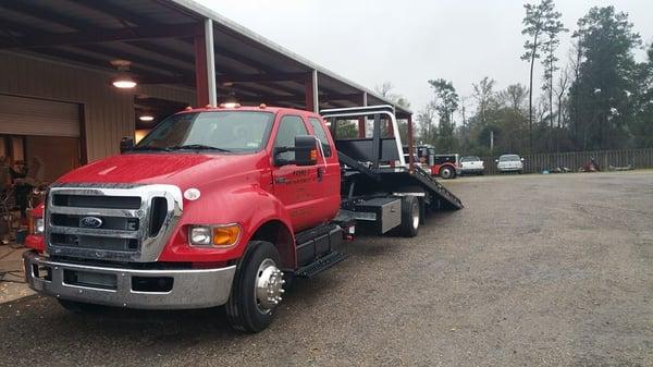 Payne's Body Shop & Payne's Wrecker Service