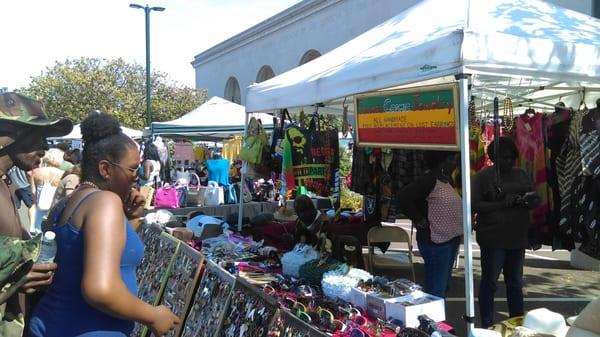 Jewelry vendors