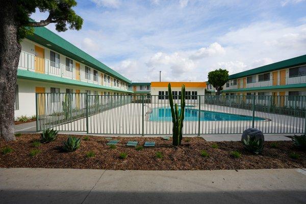 Paloma Pool and Courtyard