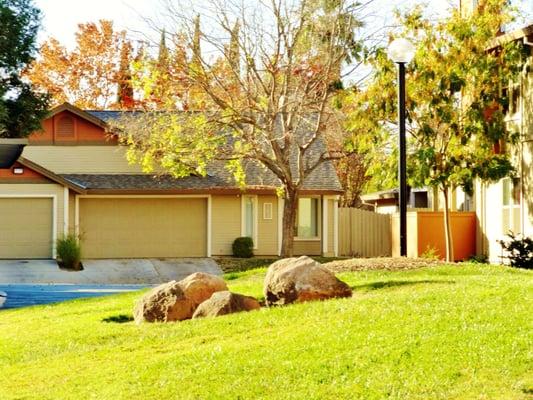 Bellwood Park Garages