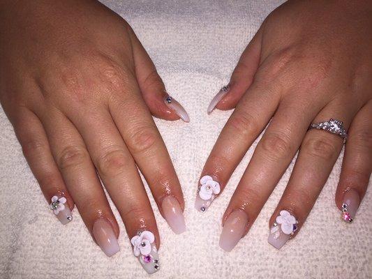 Wedding nails: ombré nails with 3D flowers & swarvoski crystals