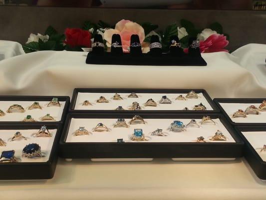 Precious and semiprecious gem rings in many styles are available to express your personality.