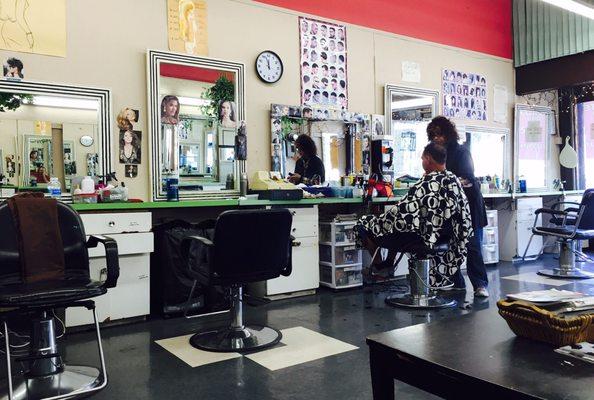 There are usually 3-4 barbers in-house. $7 a cut, you can't beat that. CASH ONLY. You're in and out in 10 minutes.