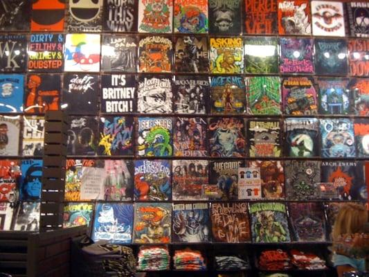 Tshirt wall