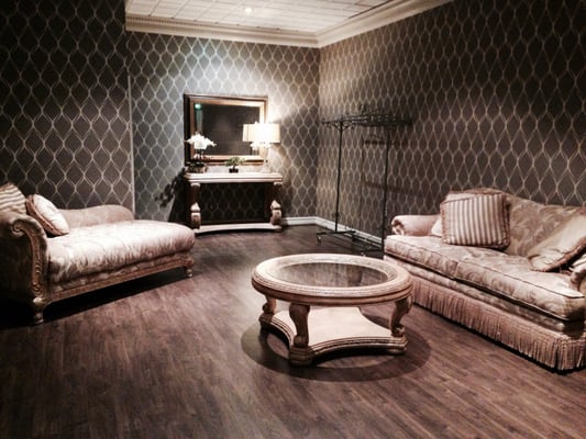 Luxurious
Bridal Suite!