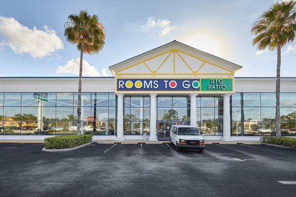 Rooms to Go - Pinellas Park