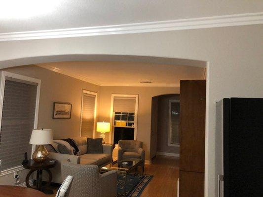 Dining & living room crown molding