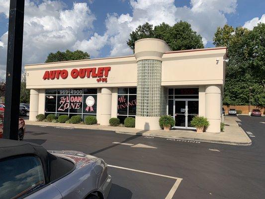 Auto Outlet