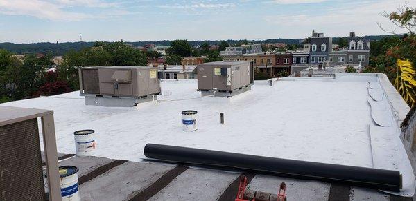 flat roof on condominium building