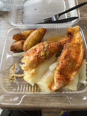 Fish, yuca and fried plantains