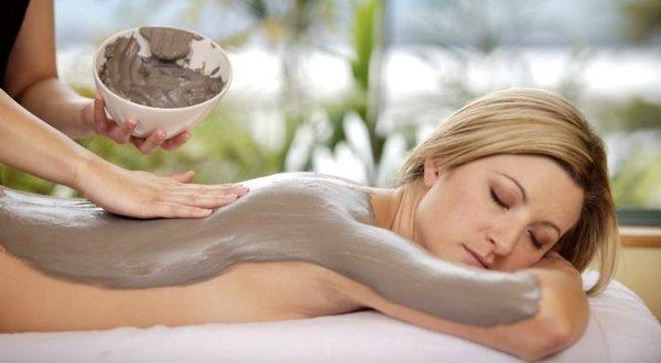 Salt & Sea Spa Detoxifying Body Mud Wrap.