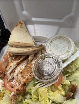 Greek salad with grilled chicken