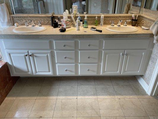 Bathroom cabinets