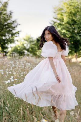 Dreamy Senior portraits inspired by romance and royalty