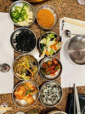 Side dishes (banchan)!