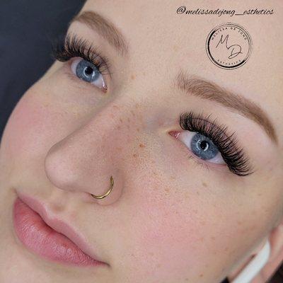 Hybrid Eyelash Extensions