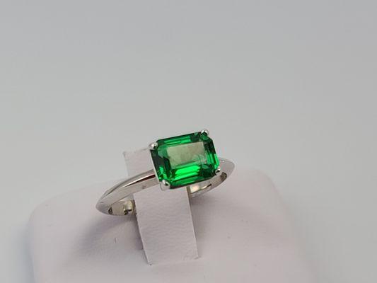 Beautiful emerald ring, custom made!