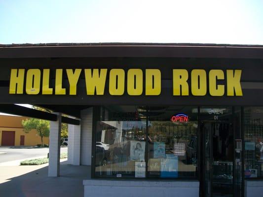 HOLLYWOOD ROCK STORE FRONT