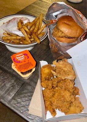 8PC Nugget, Spicy Chicken Sandwich Combo with Regular Cajun Fries