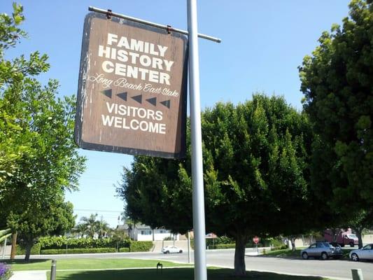 Cross streets are Cerritos Avenue and Los Vacqueros in Los Alamitos, CA.