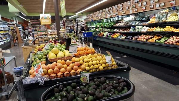 The produce section, somewhat small, but true to promise, all organic.