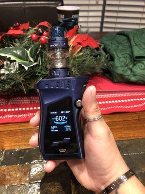 SMOK Mag 225W Kit with TFV12 Prince Tank in navy blue