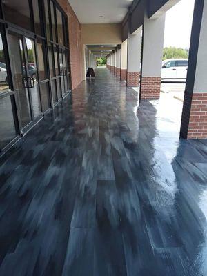 Stained Concrete to resemble hard wood.