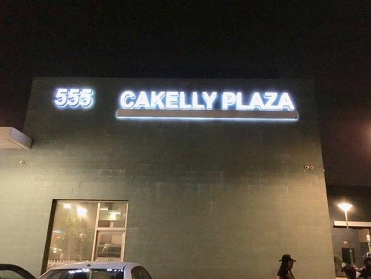 Cakelly Plaza