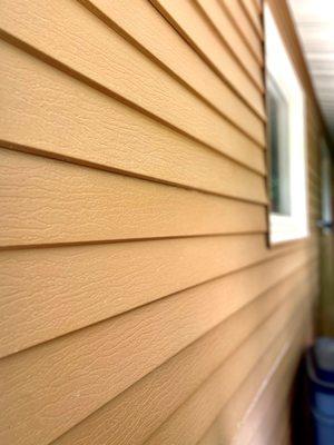 Cedarwood Seamless Steel Siding