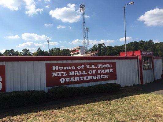 10/14/17 Saturday afternoon. Marshall High School. Maverick Stadium. Marshall, Texas. Home of recently departed NY Giants legend Y.A. Tittle