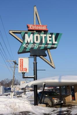 Colonial Lodge Motel, Elgin IL