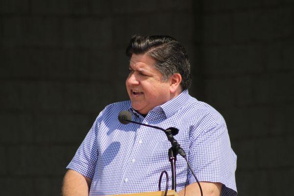 Illinois Governor J. B. Pritzker spoke at 2022 Mount Prospect Memorial Day Ceremony

Picture by: Priyanka Shah