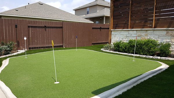 Practice your putting game with Turfscape!