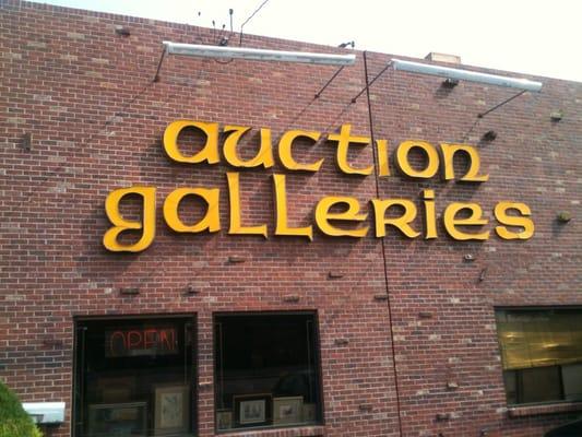 Auction Galleries