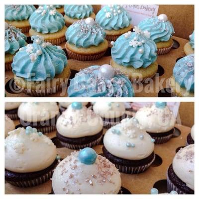 Black & White and Vanilla Cupcakes for a "Frozen" Birthday Party