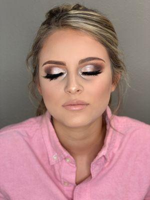 Prom makeup