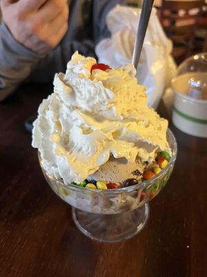 One scoop sundae