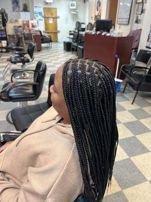 Knotless braids