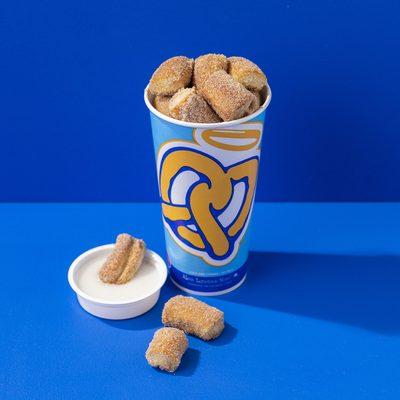 Auntie Anne's - Food Truck