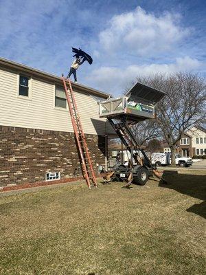 Equipter machine catches roof tear off debris with less properly damage, harmed landscaping and mess.