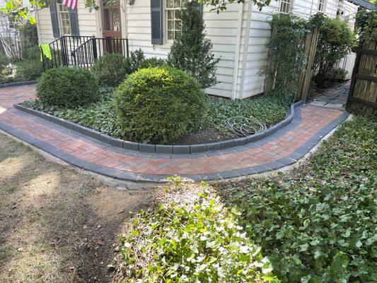 We can make all shaped sidewalks as seen in the photo we are going in a curve direction