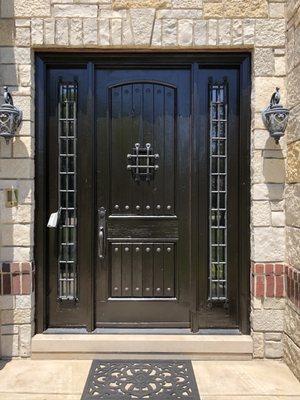 Beautiful front door of Glen Ellyn Listing by Pete Rodriguez