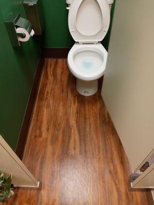 Clean toilet!