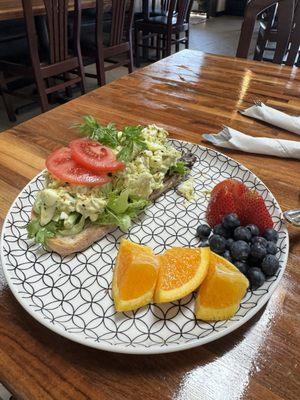 Egg salad toast