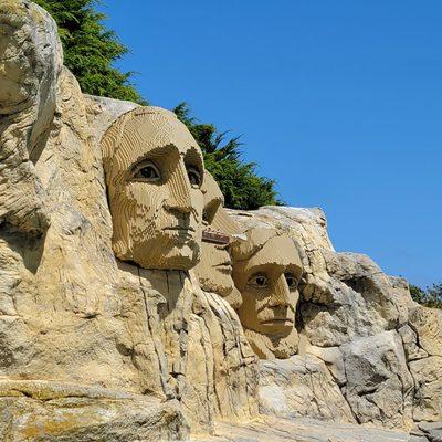 Lego Mount Rushmore