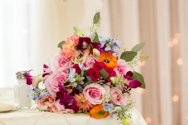 Maid of Honor and Flower Girl bouquets