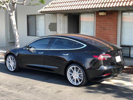 Tesla Model 3 with 20" Silver with Machine Finish